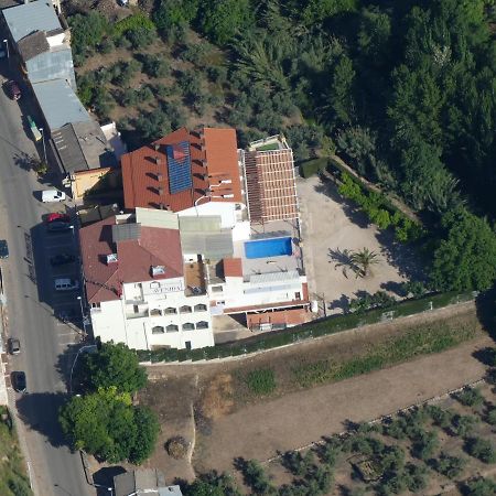 Hotel Avenida Beas de Segura Bagian luar foto