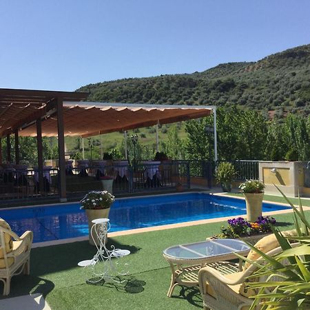 Hotel Avenida Beas de Segura Bagian luar foto