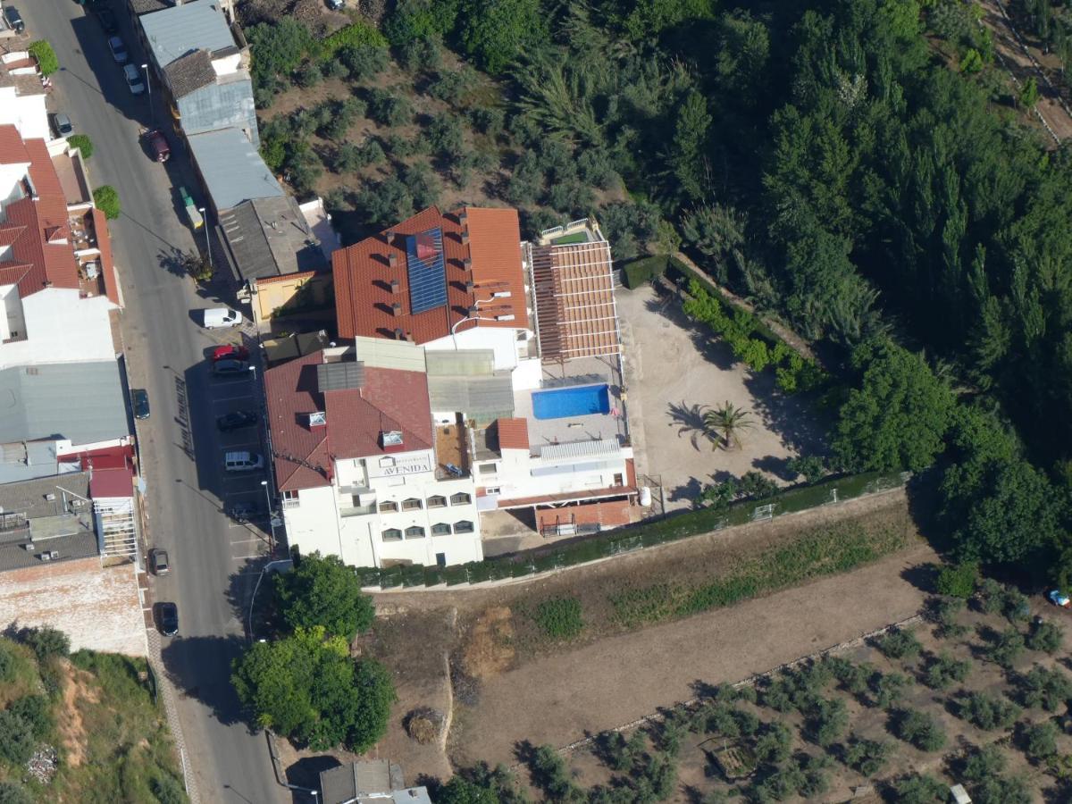 Hotel Avenida Beas de Segura Bagian luar foto