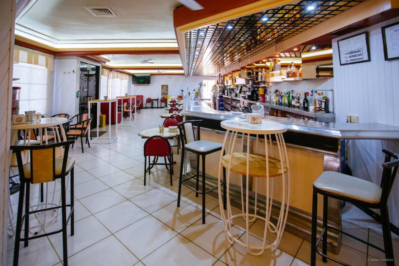Hotel Avenida Beas de Segura Bagian luar foto