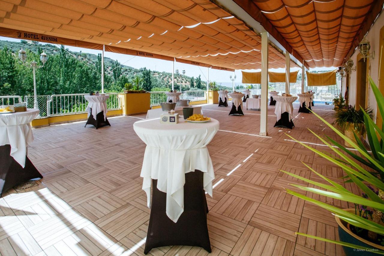 Hotel Avenida Beas de Segura Bagian luar foto