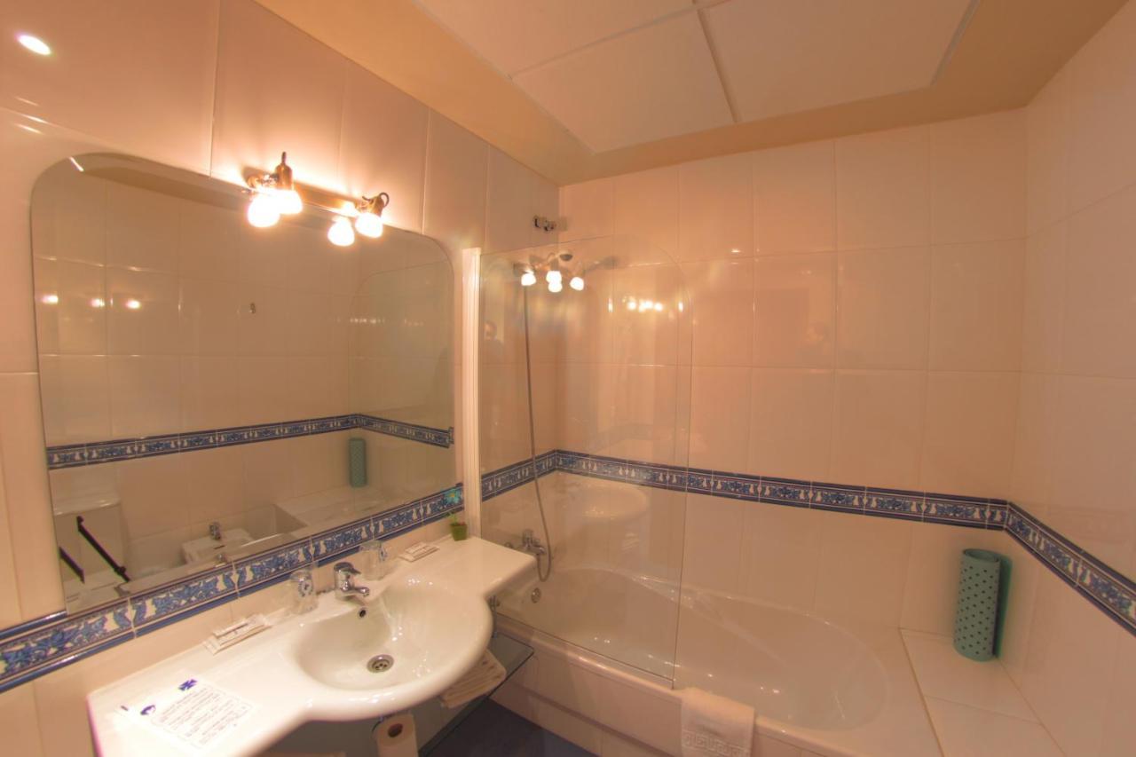 Hotel Avenida Beas de Segura Bagian luar foto