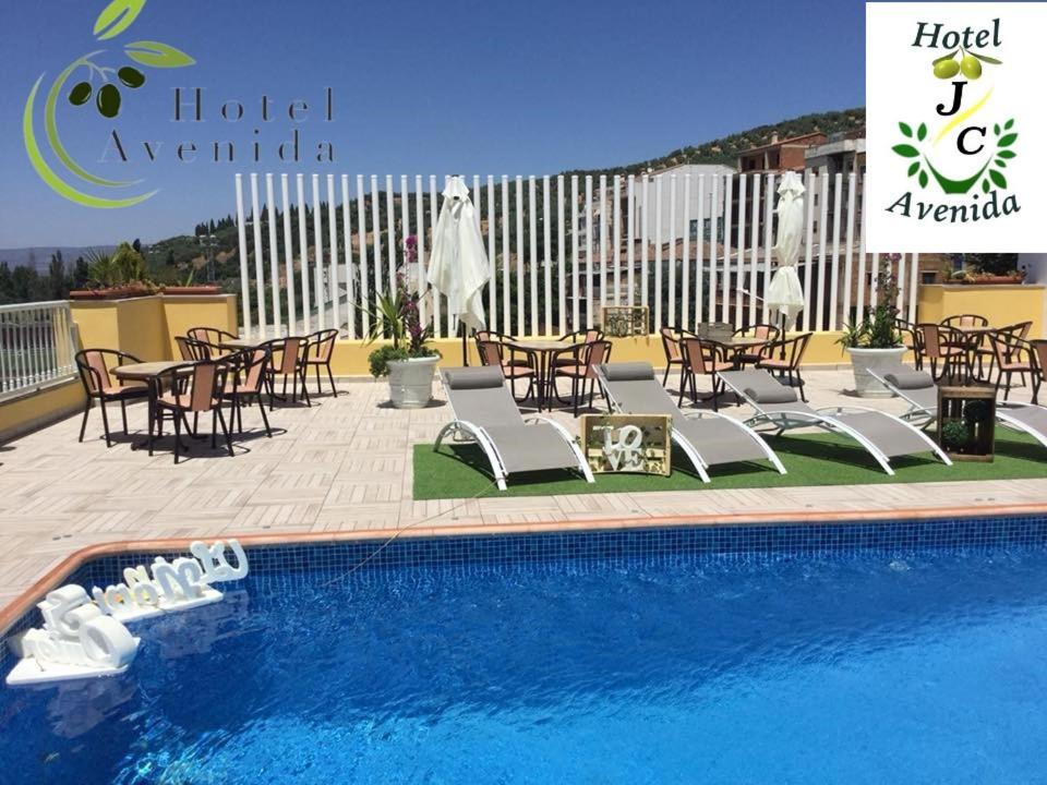 Hotel Avenida Beas de Segura Bagian luar foto