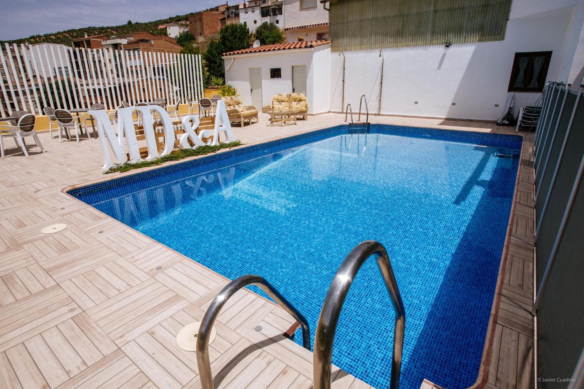 Hotel Avenida Beas de Segura Bagian luar foto