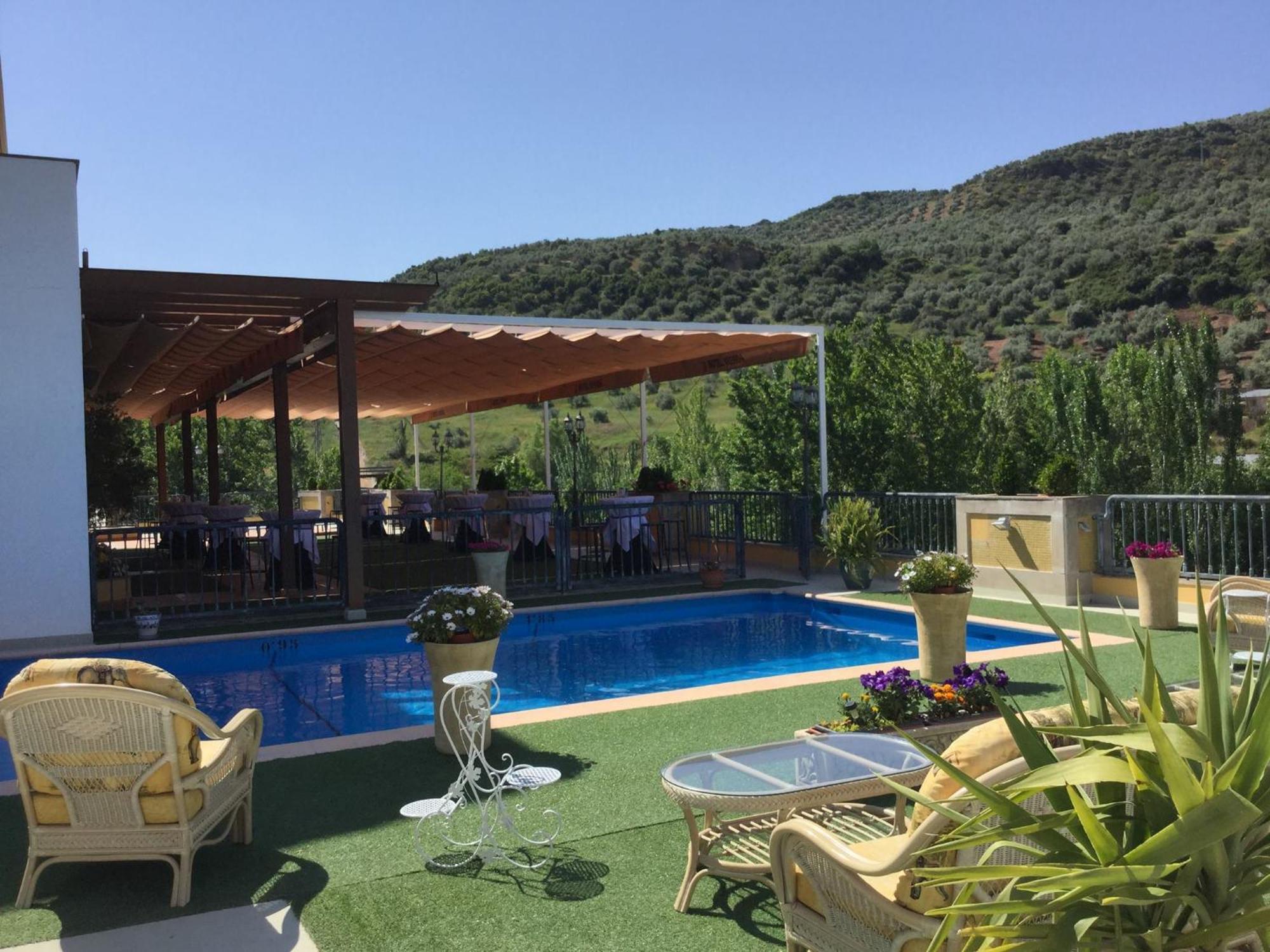 Hotel Avenida Beas de Segura Bagian luar foto